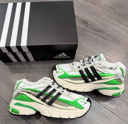 ADIDAS 
Adistar Jellyfish “Pharrell Williams - Green / White”