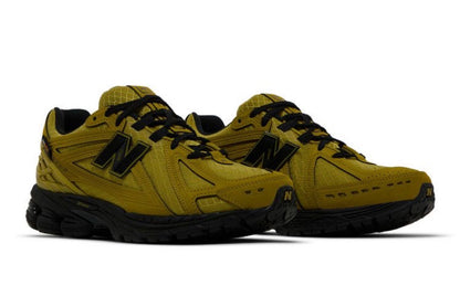 New balance 
1960R “Cordura Marshland Black” Sneakers