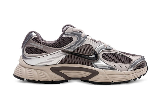 Nike V5 RNR Sneakers